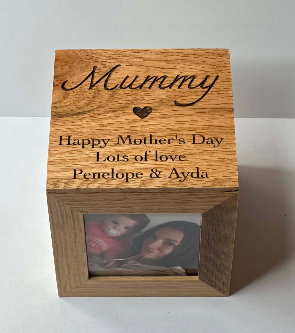 Personalised solid oak photo cube. Engraved message on the removable lid & 4 pictures for the perfect keepsake gift.
