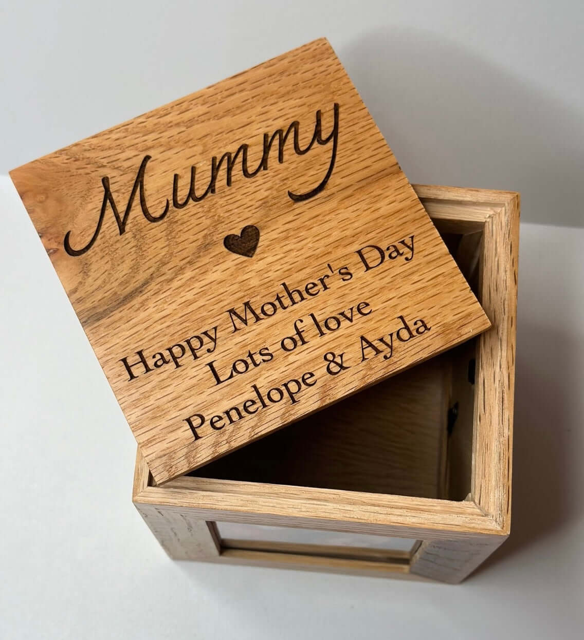 Personalised solid oak photo cube. Engraved message on the removable lid & 4 pictures for the perfect keepsake gift.