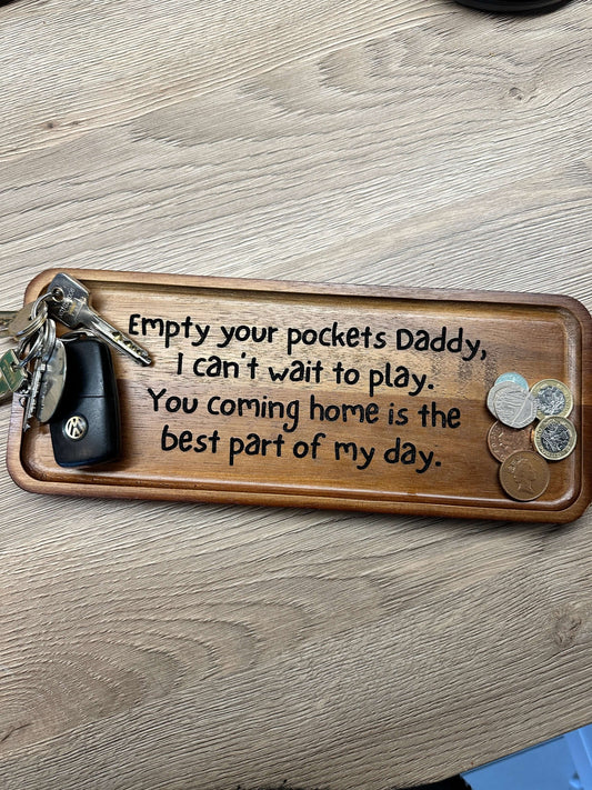 Wooden key organisation tray with an engraved personalised message. 